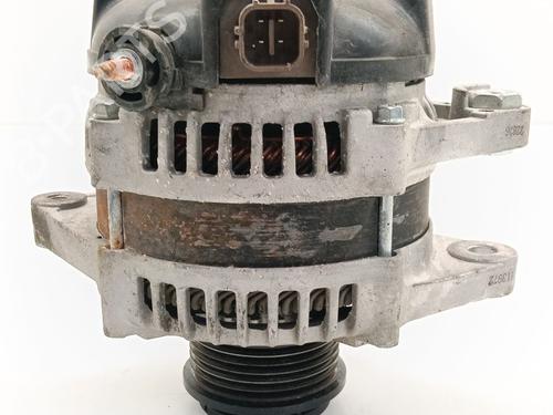 Used Alternator TOYOTA AURIS (_E15_) 1.4 D-4D (NDE150_, NDE150R) (90 hp) 30972329