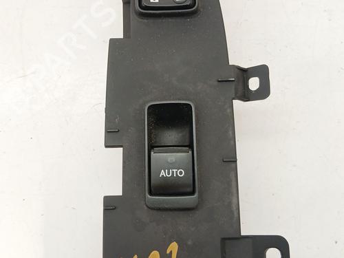 Used Right front window switch Right front window switch 36782131 36782131