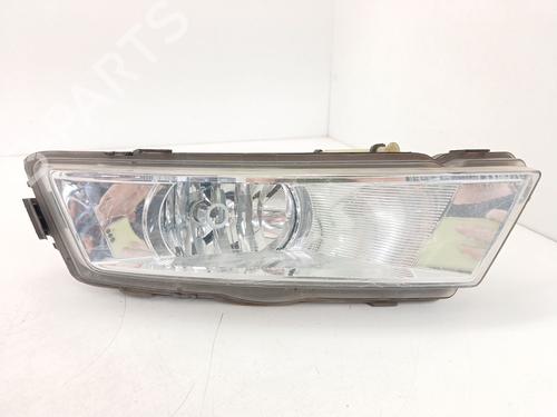 Used Right front fog light Right front fog light 38061305 38061305