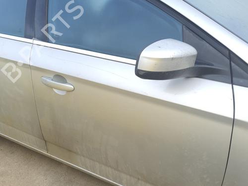 Used Right front door FORD MONDEO IV (BA7) 2.0 TDCi (140 hp) 24810633