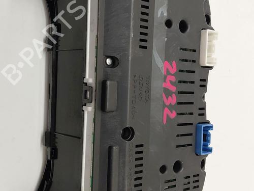 Instrument cluster TOYOTA AVENSIS (_T25_) | BP32349309C47