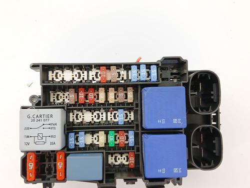 Used Fuse box Fuse box 36859321 36859321