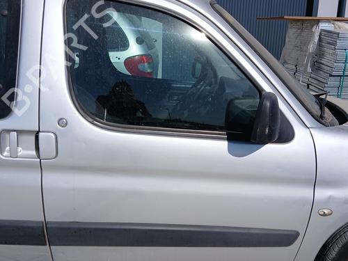 Used Right front door Right front door 38303821 38303821