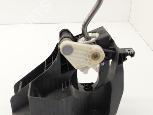 Gear lever CITROËN C4 II (NC_) 1.6 HDi 90 | BP32451676M90