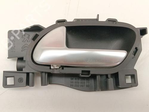Used Front left interior door handle Front left interior door handle 37261660 37261660