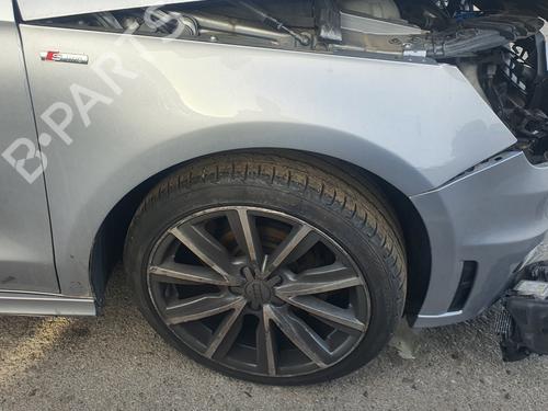 Used Right front fenders AUDI A1 (8X1, 8XK) [2010-2019]  19037714