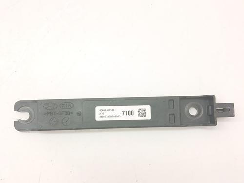 Antenne/Base Antenne/Base HYUNDAI ACCENT II (LC) 1.5 CRDi (82 hp) 36917181 36917181