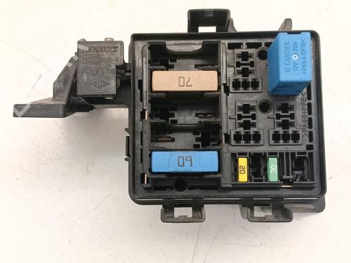 Fuse box RENAULT MEGANE III Hatchback (BZ0/1_, B3_) 1.5 dCi (BZ09, BZ0D, BZ1W, BZ29, BZ14) | BP35726207E1 - Image 2