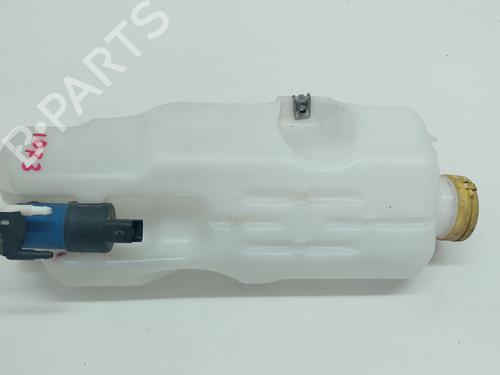 Used Windscreen washer tank RENAULT TWINGO III (BCM_, BCA_) [2014-2025]  30206456