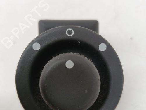 mirror-switch-renault-clio-iii-br01-cr01-2005-2006-2007-2008-2009-2010-2011-2012-2013-2014-37661660 main image