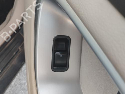 Used Right front window switch SUBARU LEGACY IV Estate (BP) 2.5 AWD (BP9) (165 hp) 26691821