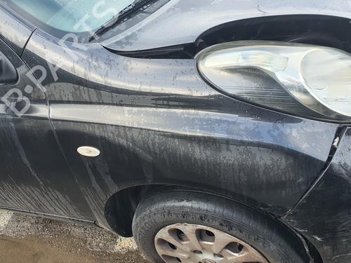Used Right front fenders NISSAN MICRA III (K12) 1.2 16V (80 hp) 24435206