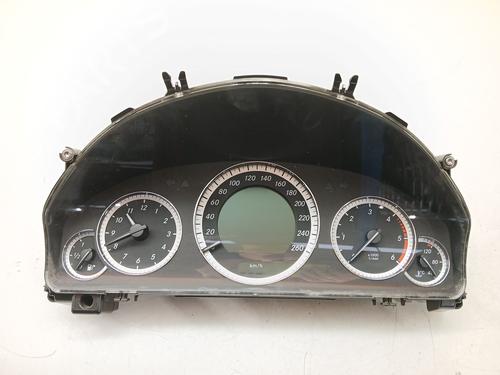 Used Instrument cluster Instrument cluster MERCEDES-BENZ E-CLASS (W212) E 250 CDI / BlueTEC 4-matic (212.082, 212.097) (204 hp) 39721588 39721588