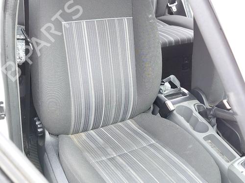 Used Right front seat FORD FOCUS II Turnier (DA_, FFS, DS) 2.0 TDCi (136 hp) 31176774