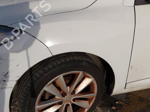 left-front-fenders-renault-megane-iii-hatchback-bz01_-b3_-2008-31854739 main image