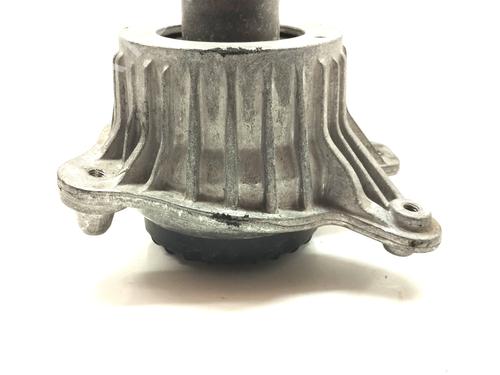 Used Engine mount MERCEDES-BENZ C-CLASS (W205) [2013-2023]  17225144