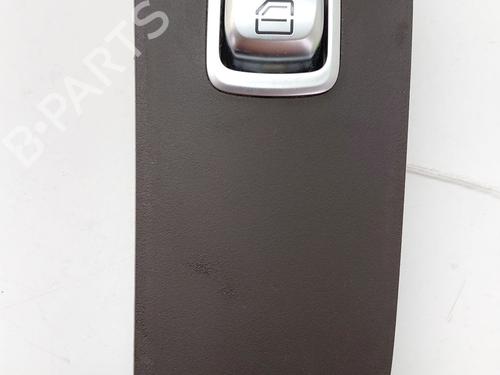 Høyre bak elrute bryter MERCEDES-BENZ E-CLASS Convertible (A238) E 200 (238.442) (184 hp) 30535807
