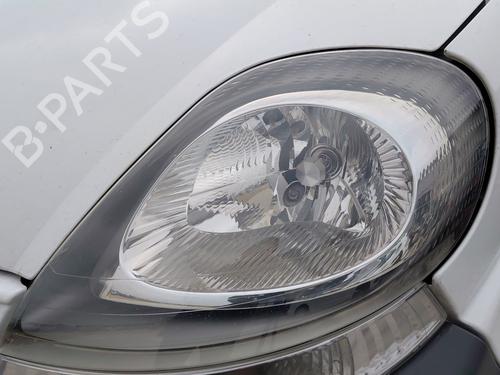 Used Left headlight NISSAN PRIMASTAR Van (X83) [2002-2026]  31570914