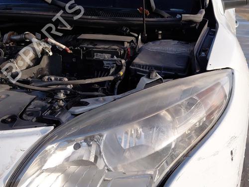 left-headlight-renault-megane-iii-hatchback-bz01_-b3_-2008-31853391 main image