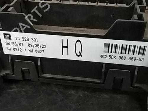 Fuse box OPEL ASTRA H Estate (A04) 1.3 CDTI (L35) | BP4480762E1