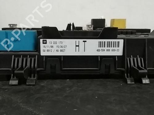 Fuse box OPEL ASTRA H Estate (A04) 1.3 CDTI (L35) | BP4481598E1 