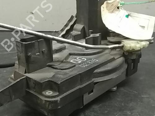 Front right lock OPEL ASTRA H GTC (A04) 1.9 CDTI (L08) QG13210749