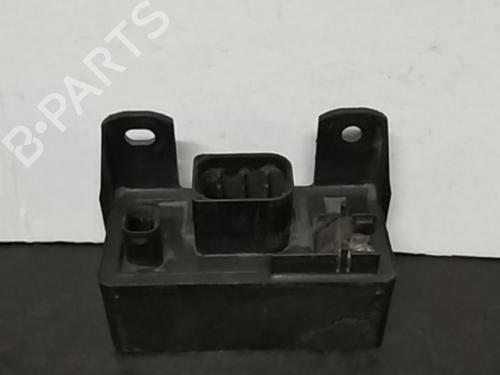 Used Switch MERCEDES-BENZ C-CLASS (W203) C 200 CDI (203.007) (122 hp) 14369084