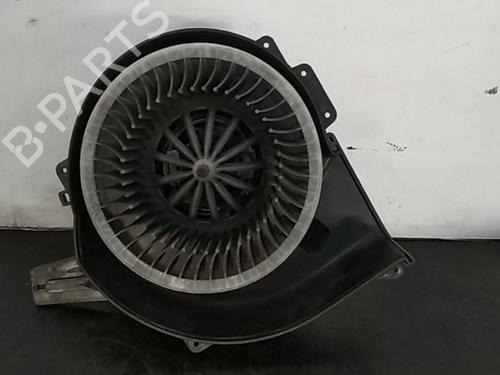 Used Heater blower motor Heater blower motor VW GOLF VI (5K1) 1.6 TDI (105 hp) 4484037 4484037