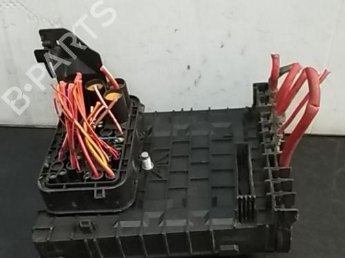 Fuse box VW GOLF VI (5K1) 1.6 TDI | BP4487099E1 