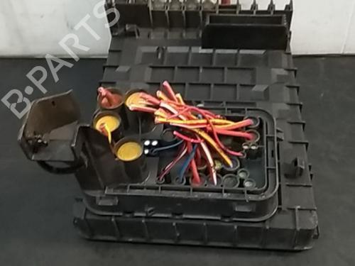 Fuse box VW GOLF VI (5K1) 1.6 TDI | BP4487099E1 