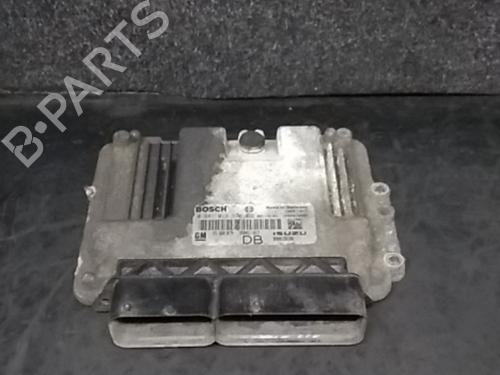 Used Engine control unit (ECU) OPEL ASTRA H Estate (A04) 1.7 CDTI (L35) (101 hp) 4489202