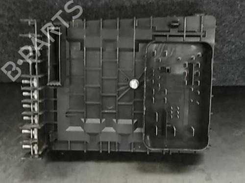 Zekeringkast VW GOLF VI (5K1) 1.6 TDI | BP4489464E1