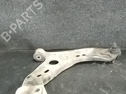 Højre fortil bærearm VW GOLF VI (5K1) 1.6 TDI (105 hp) 4489471