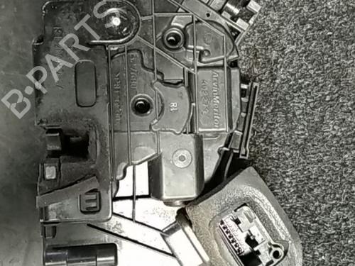 Używane Zamek drzwi przednich prawych VW POLO V (6R1, 6C1) 1.2 TDI (75 hp) 4489593