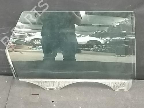 Rear right door window VOLVO V50 (545) D3 E243R001105