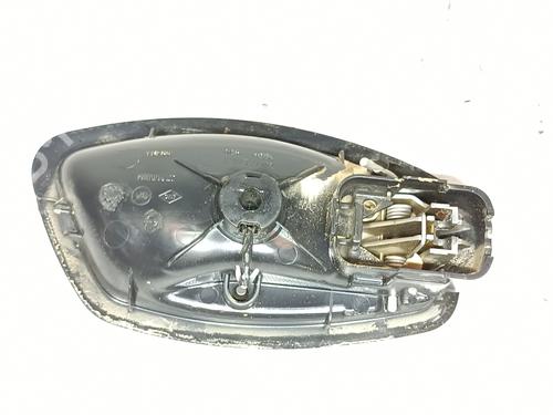 Front left interior door handle RENAULT CLIO IV Hatchback Van (BH_) 0.9 TCe 90 | BP8322924I13 