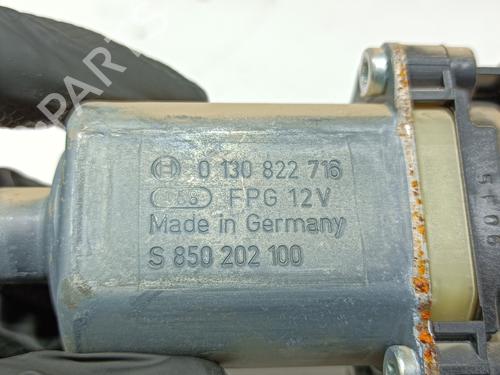 Right front window motor VW GOLF VII (5G1, BQ1, BE1, BE2) 1.6 TDI | BP8488542E20 