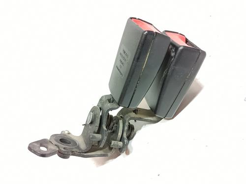 Seat buckle VW GOLF VII Variant (BA5, BV5) 1.6 TDI 8V0857739A