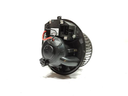 Heater blower motor VW GOLF VI (5K1) 1.6 TDI | BP17359246M62