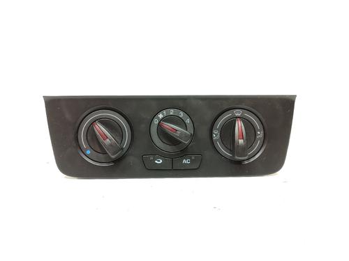 Used Switch SEAT IBIZA IV (6J5, 6P1) 1.4 TDI (80 hp) 17619236