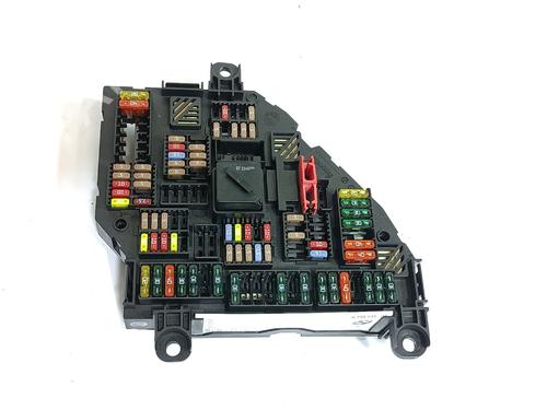 Fuse box BMW 5 Touring (F11) 520 d 217033452F
