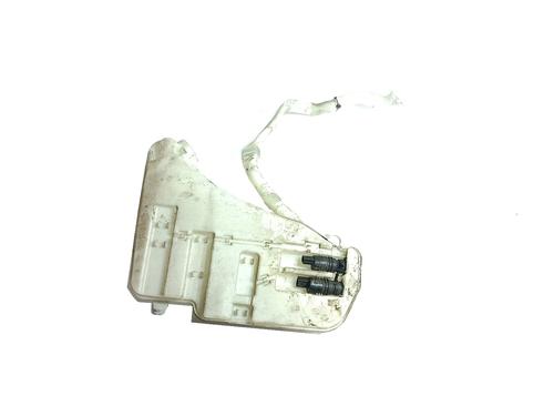 Windscreen washer tank BMW 5 Touring (F11) 520 d 7226708A