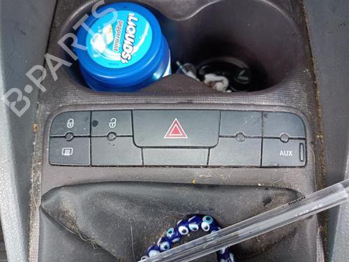 Used Switch SEAT IBIZA IV (6J5, 6P1) 1.4 TDI (80 hp) 24210672