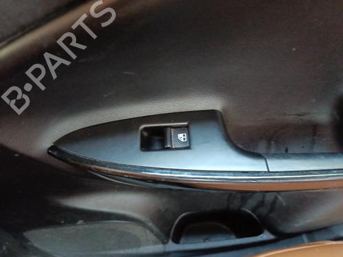 Used Right rear window switch ALFA ROMEO GIULIETTA (940_) 1.6 JTDM (940FXD1A) (105 hp) 29460829