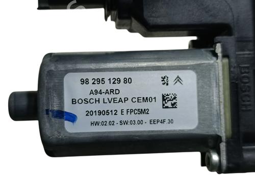 Right rear window motor PEUGEOT 2008 I (CU_) 1.2 THP 130 / PureTech 130 | BP29709383E22