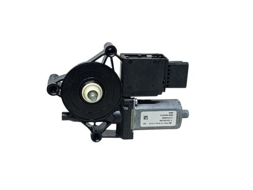 Used Right rear window motor PEUGEOT 2008 I (CU_) 1.2 THP 130 / PureTech 130 (130 hp) 29709383