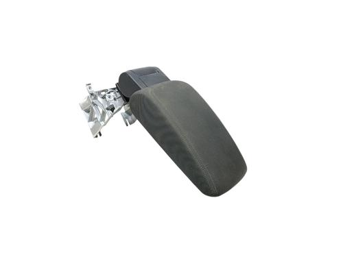 Used Armrest / Center console AUDI A3 (8V1, 8VK) 1.2 TFSI (105 hp) 18681158
