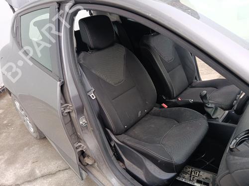 Used Right front seat RENAULT CLIO IV (BH_) 1.5 dCi 75 (75 hp) 29828756