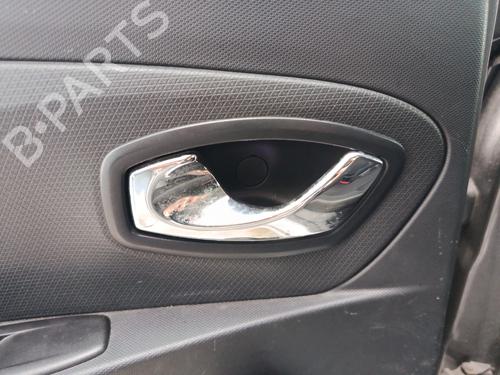 Venstre bagtil invendig håndtag RENAULT CLIO IV (BH_) 1.5 dCi 75 (75 hp) 29828801