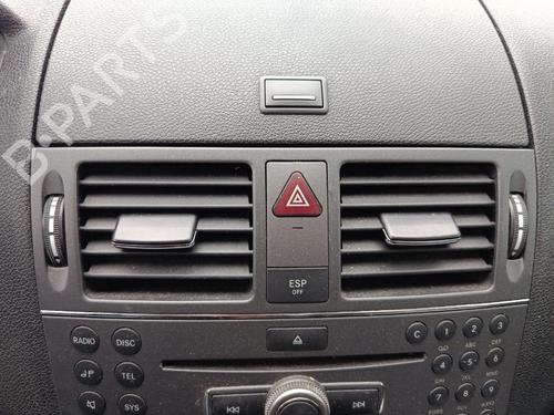 Used Air vent MERCEDES-BENZ C-CLASS (W204) C 200 CDI (204.001) (136 hp) 29914005